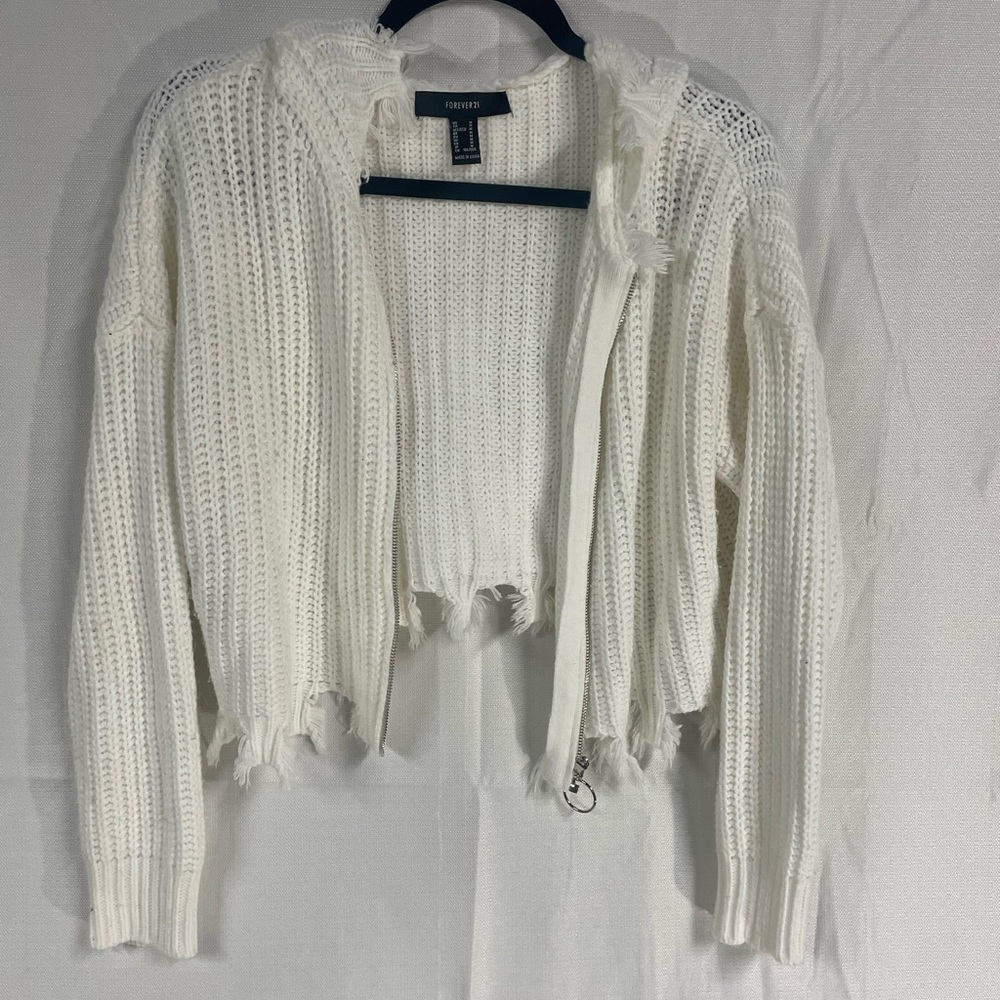 Forever 21 cropped zippered jacket with hood, scalloped crop white size medium